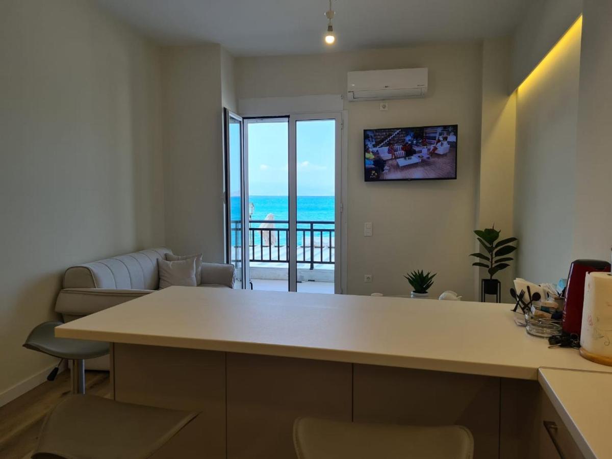 Grace Seaside Apartment Loutraki  Exterior photo