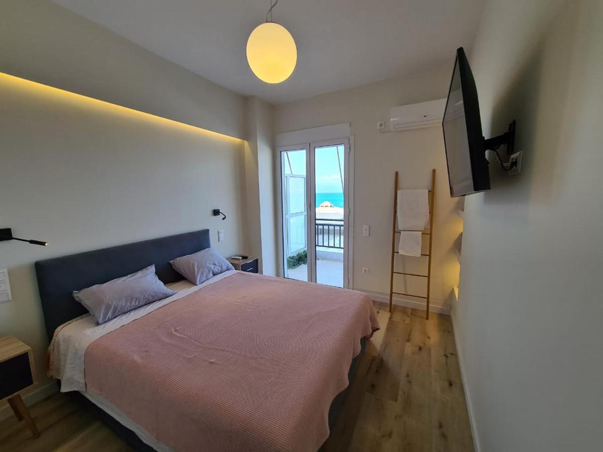 Grace Seaside Apartment Loutraki  Exterior photo