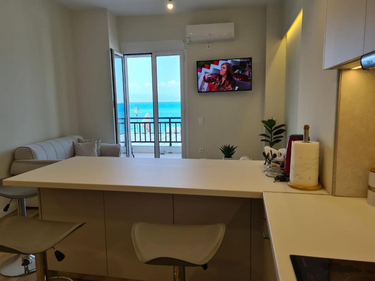 Grace Seaside Apartment Loutraki  Exterior photo