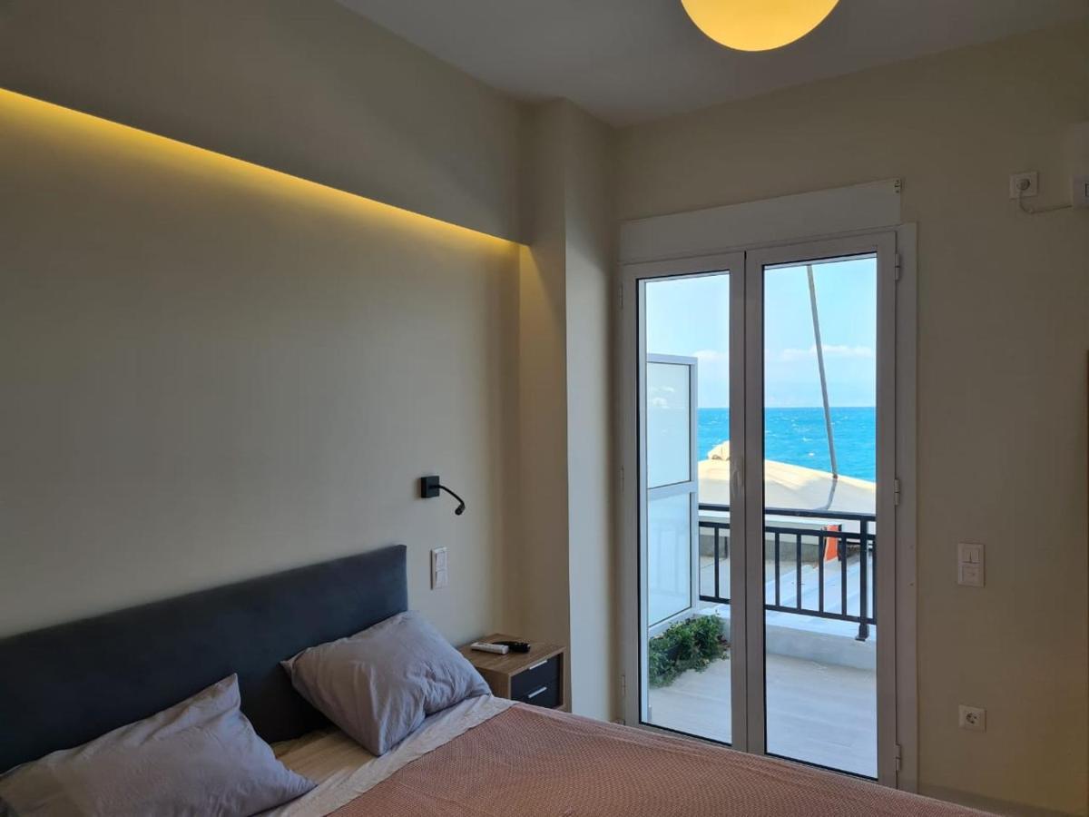 Grace Seaside Apartment Loutraki  Exterior photo